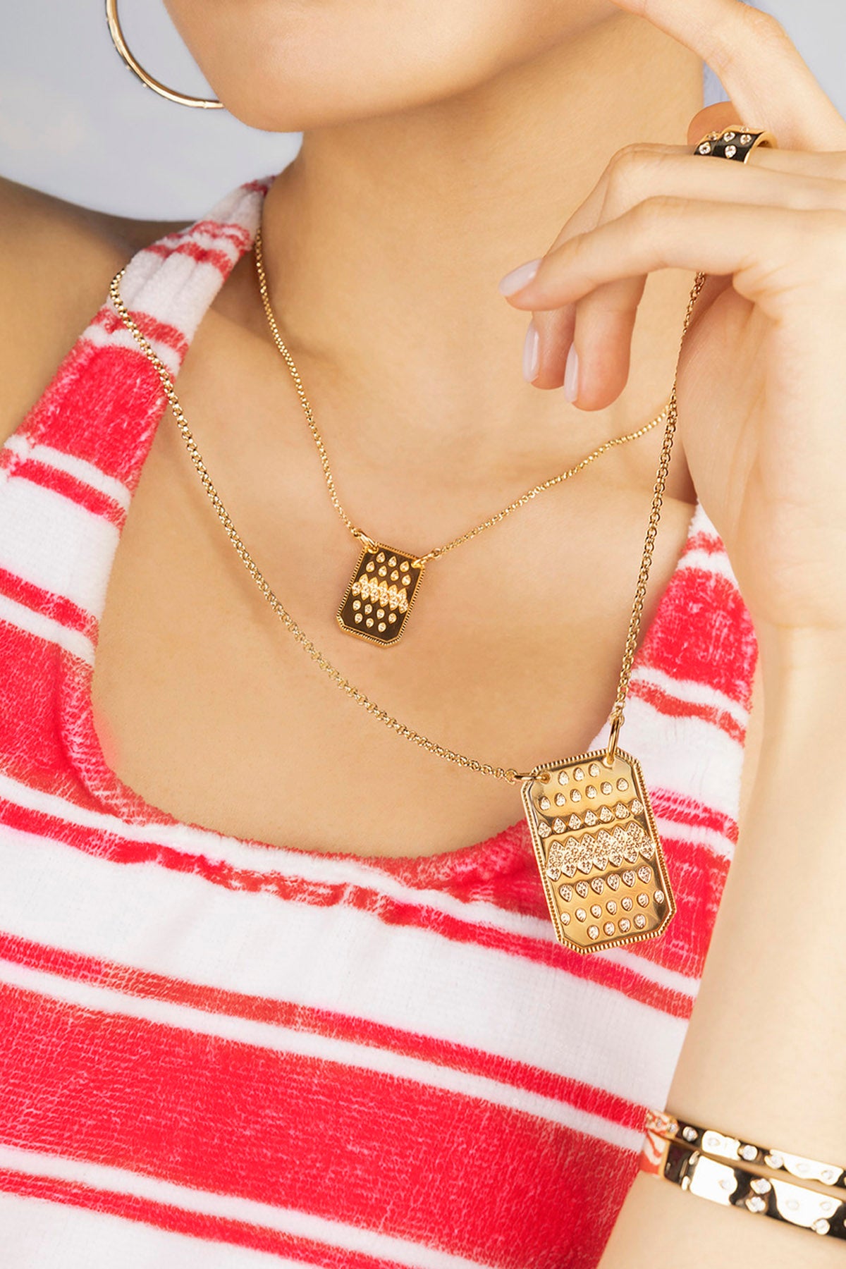 02-YC8355OX-APM-Monaco-Les-Gouttelettes-Necklace