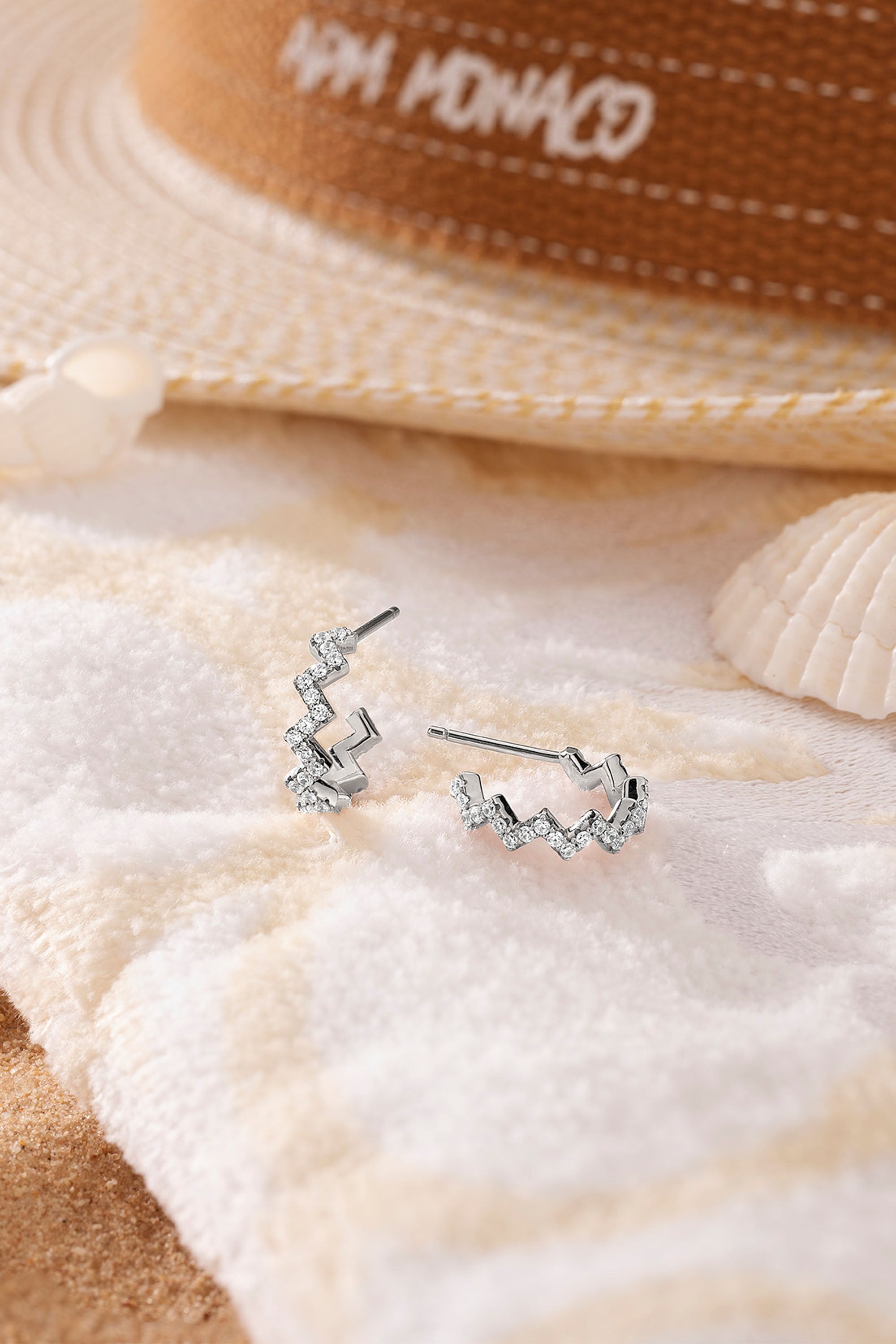 Up and Down Earrings - APM Monaco UK