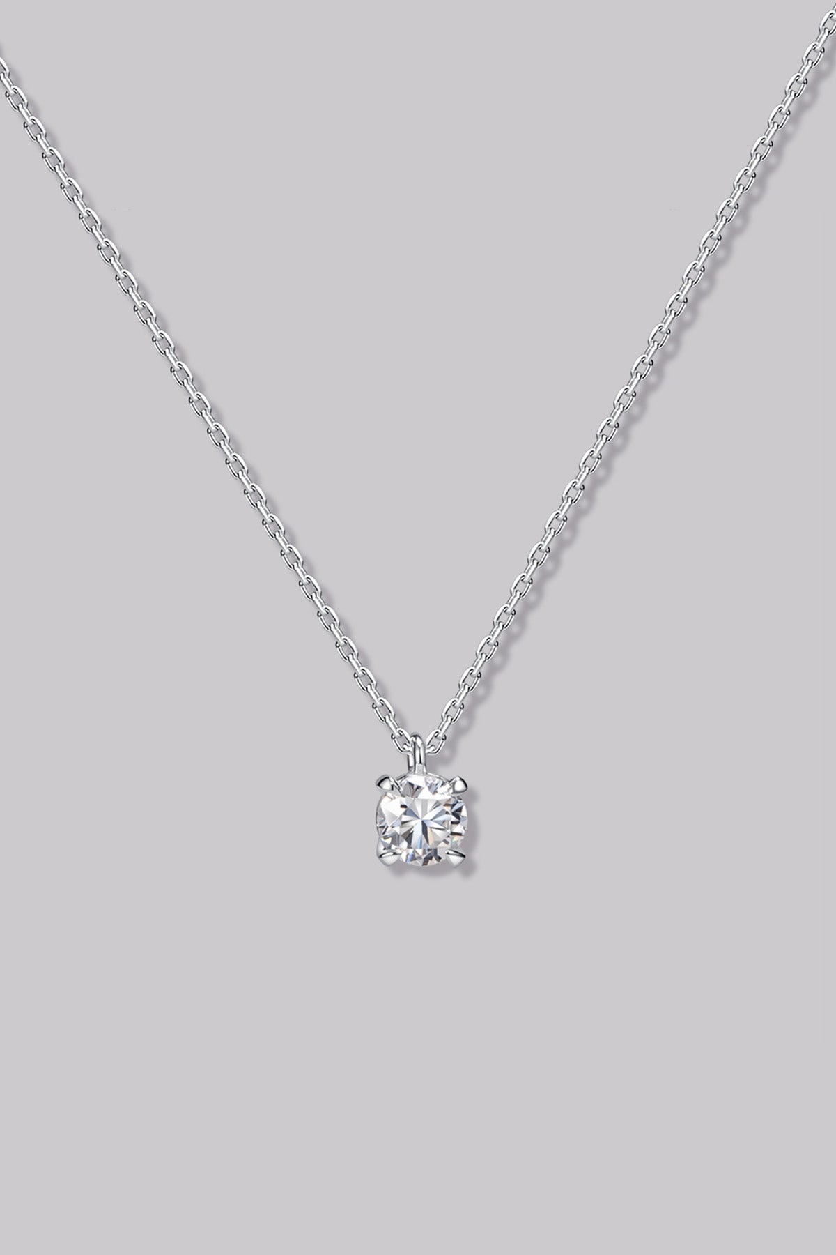 Solitaire Round Diamond Necklace (0.25ct) - APM Monaco UK