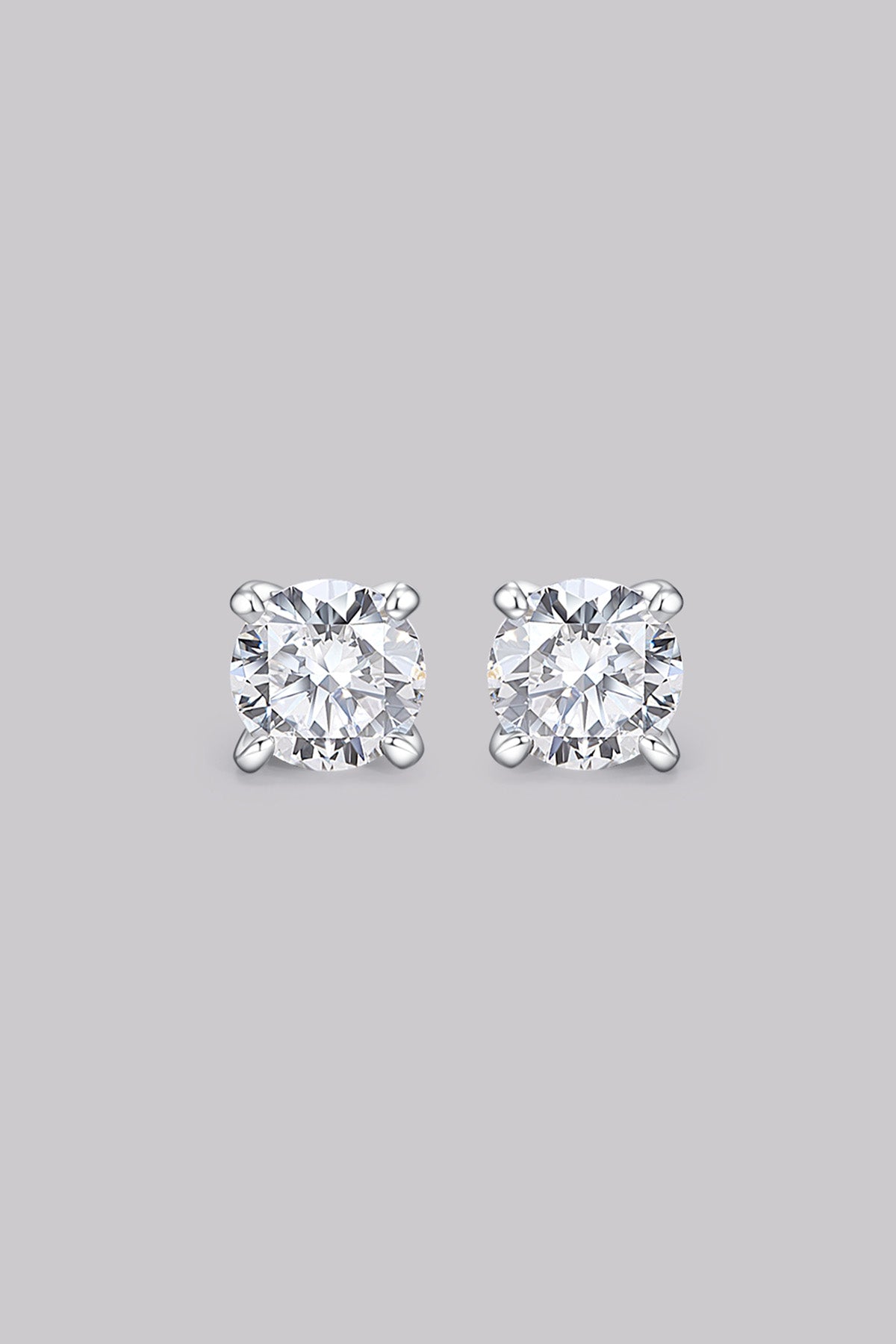 Round Diamond Stud Earrings (0.50ct) - APM Monaco UK