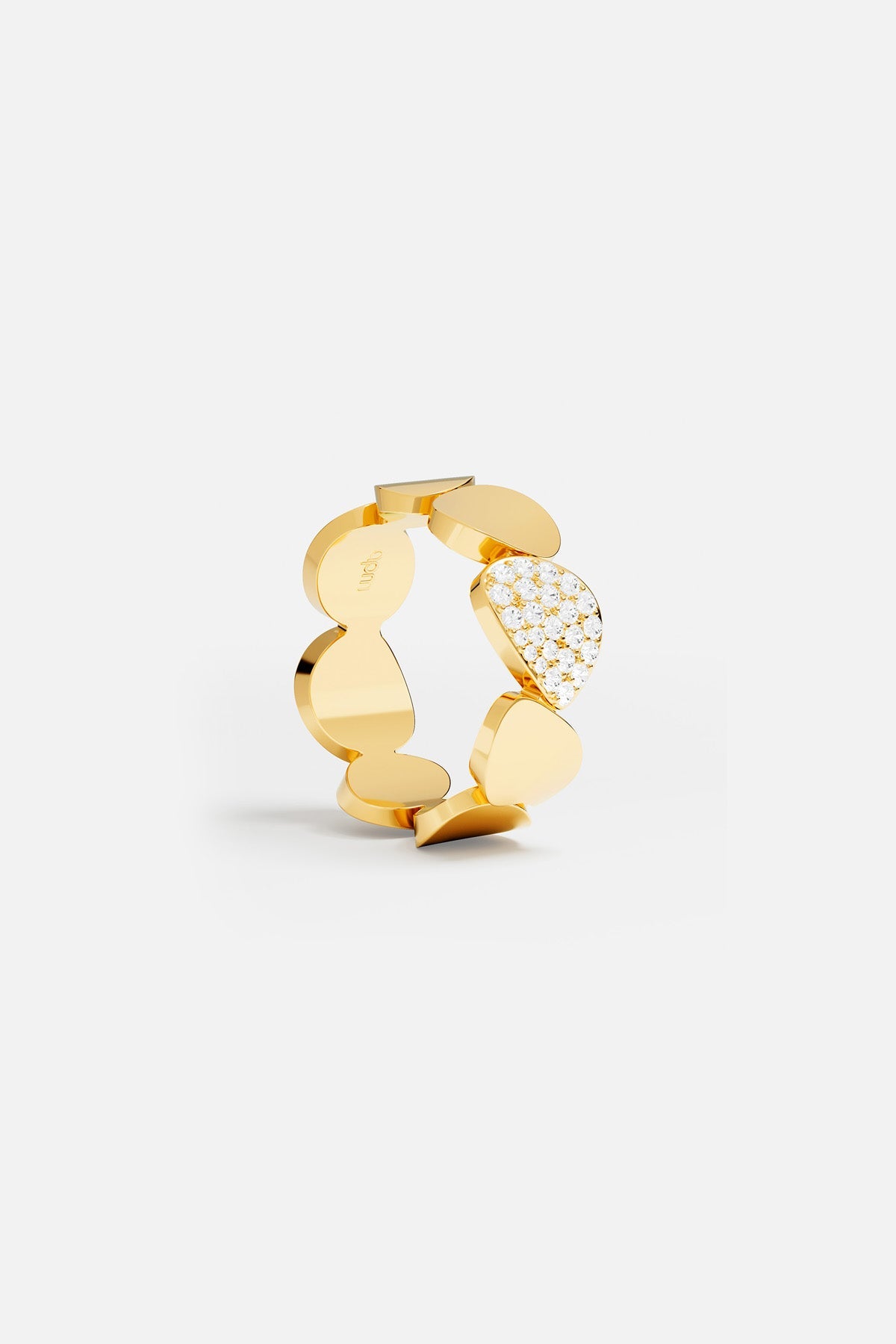 APM Monaco Galet Ring in Yellow Gold