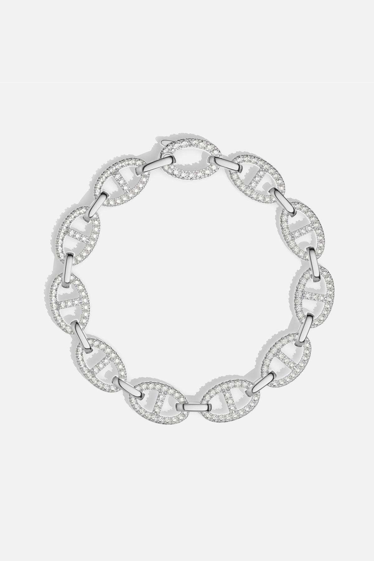 APM Marine Bracelet, luminous links shimmering with effortless modern allure.