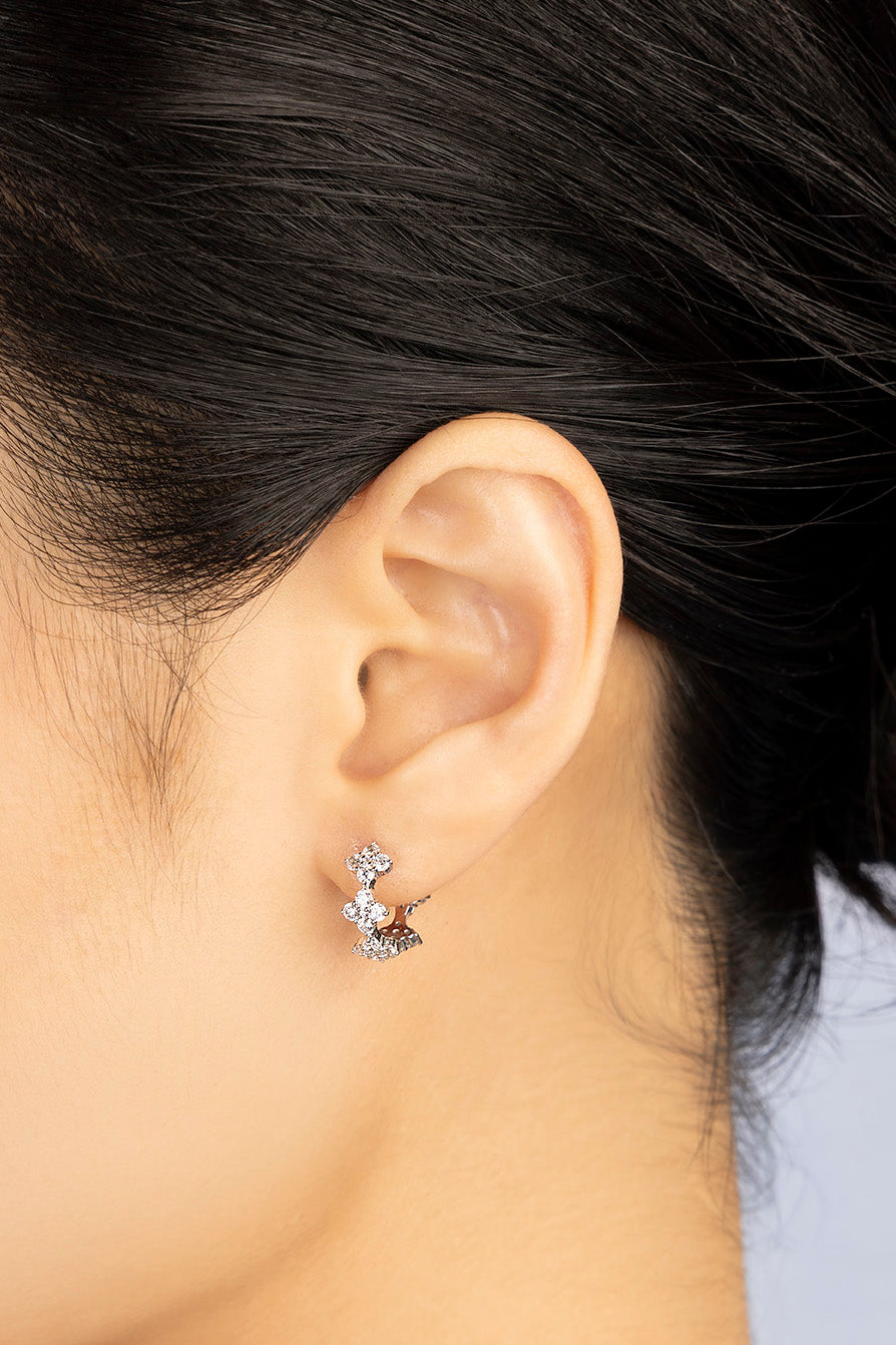 02-WE15327OX-APM-Monaco-Éclat-Earrings