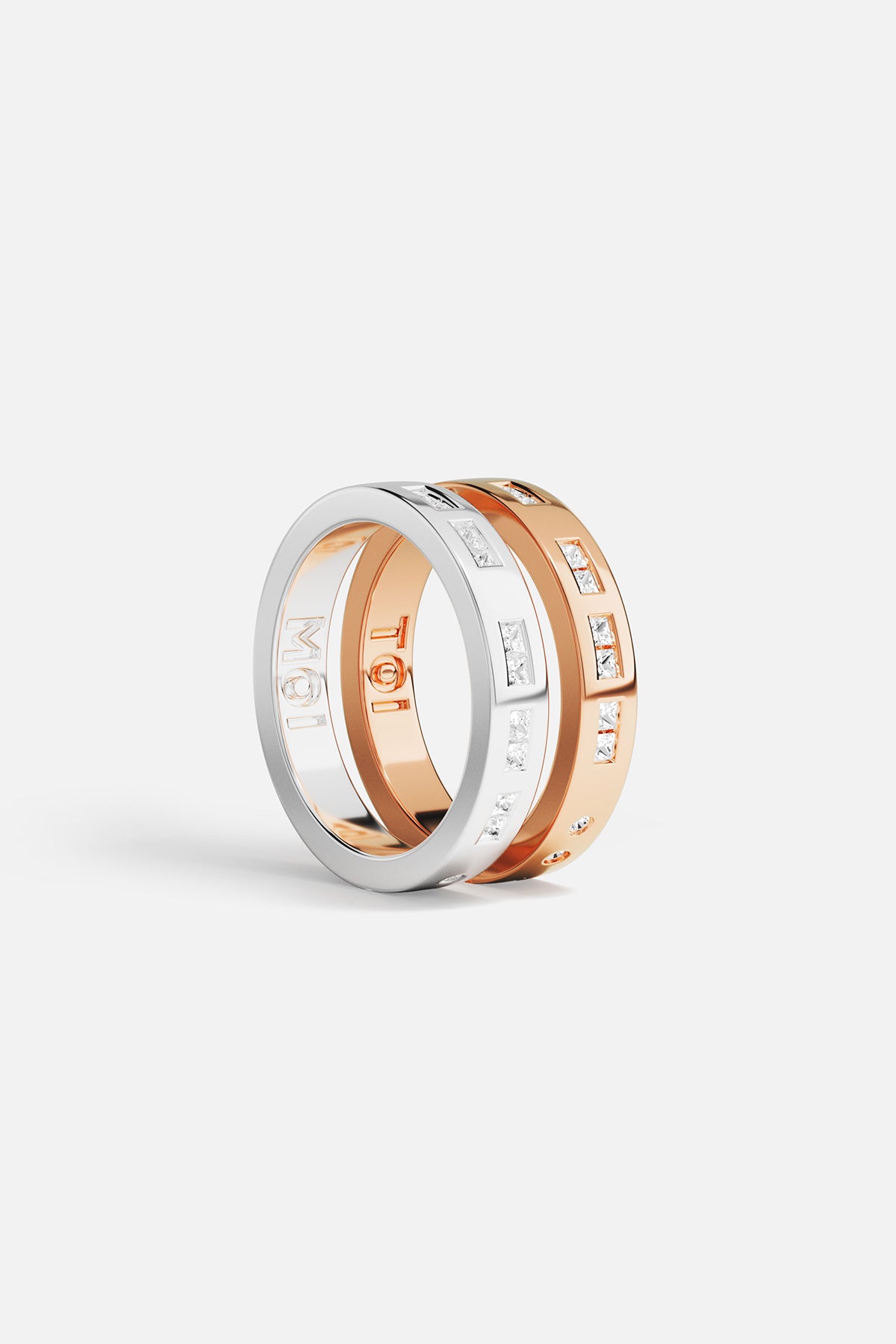 APM Toi et Moi Rings, a duo of colors whispering modern romance.