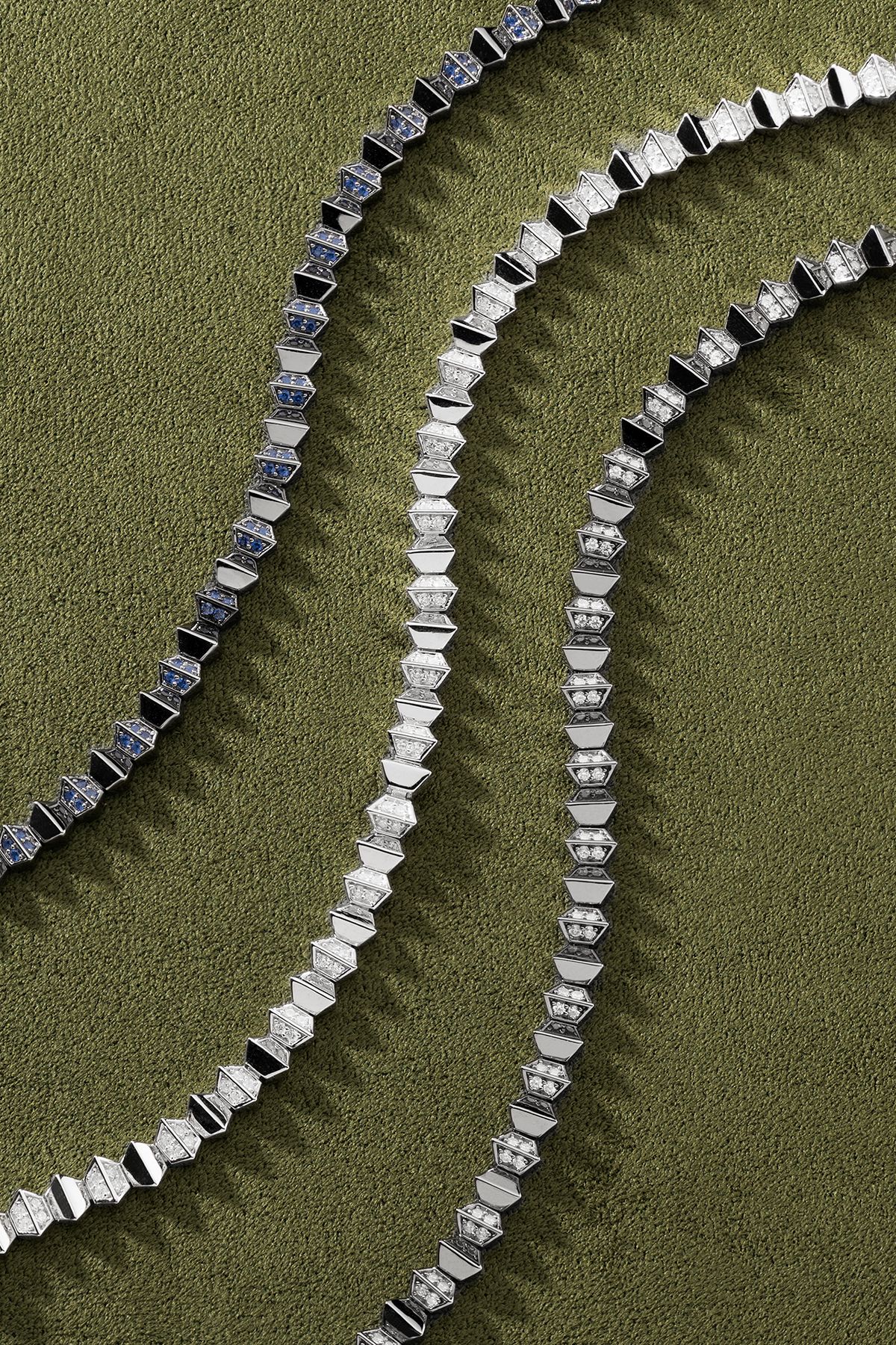 03-WB5610KBR-APM-Monaco-Up-and-Down-Bracelet