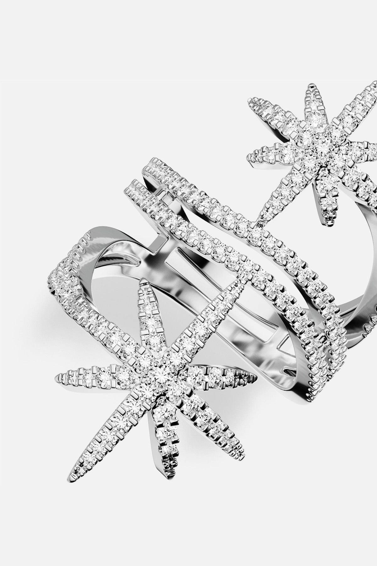 APM Étoile Ring, a shimmering constellation for effortless everyday sparkle.