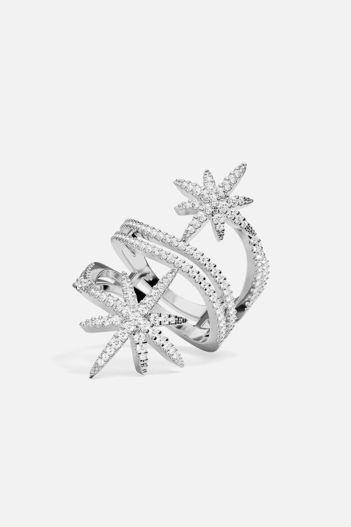 APM Étoile Ring, a shimmering constellation wrapped around the finger with effortless allure.