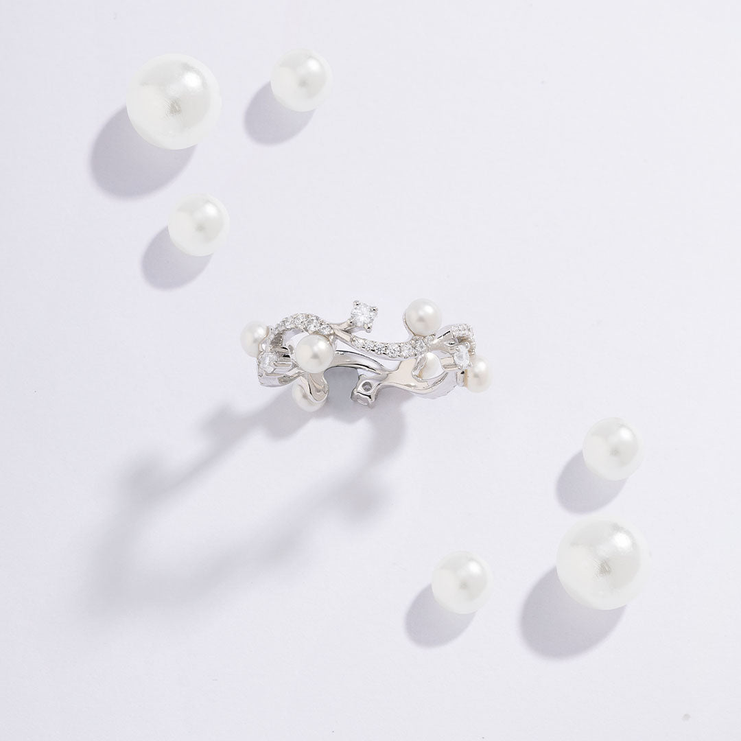 APM Monaco Flower Ring With Pearls Jewelry in Silver