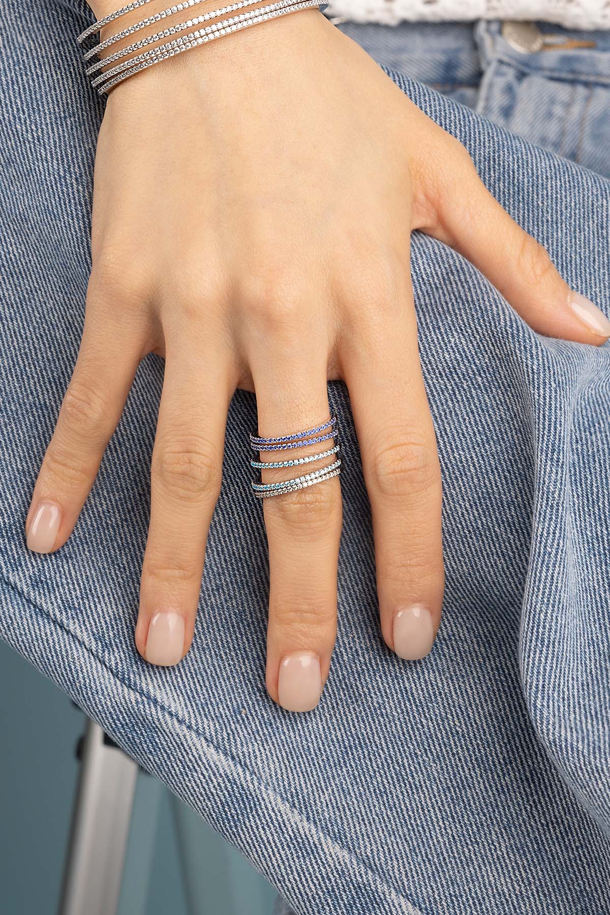 APM Monaco Aqua Linear Pavé Ring in Silver