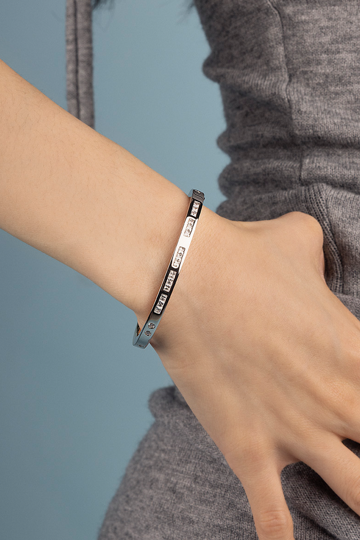 BONHEUR Morse Code Bangle