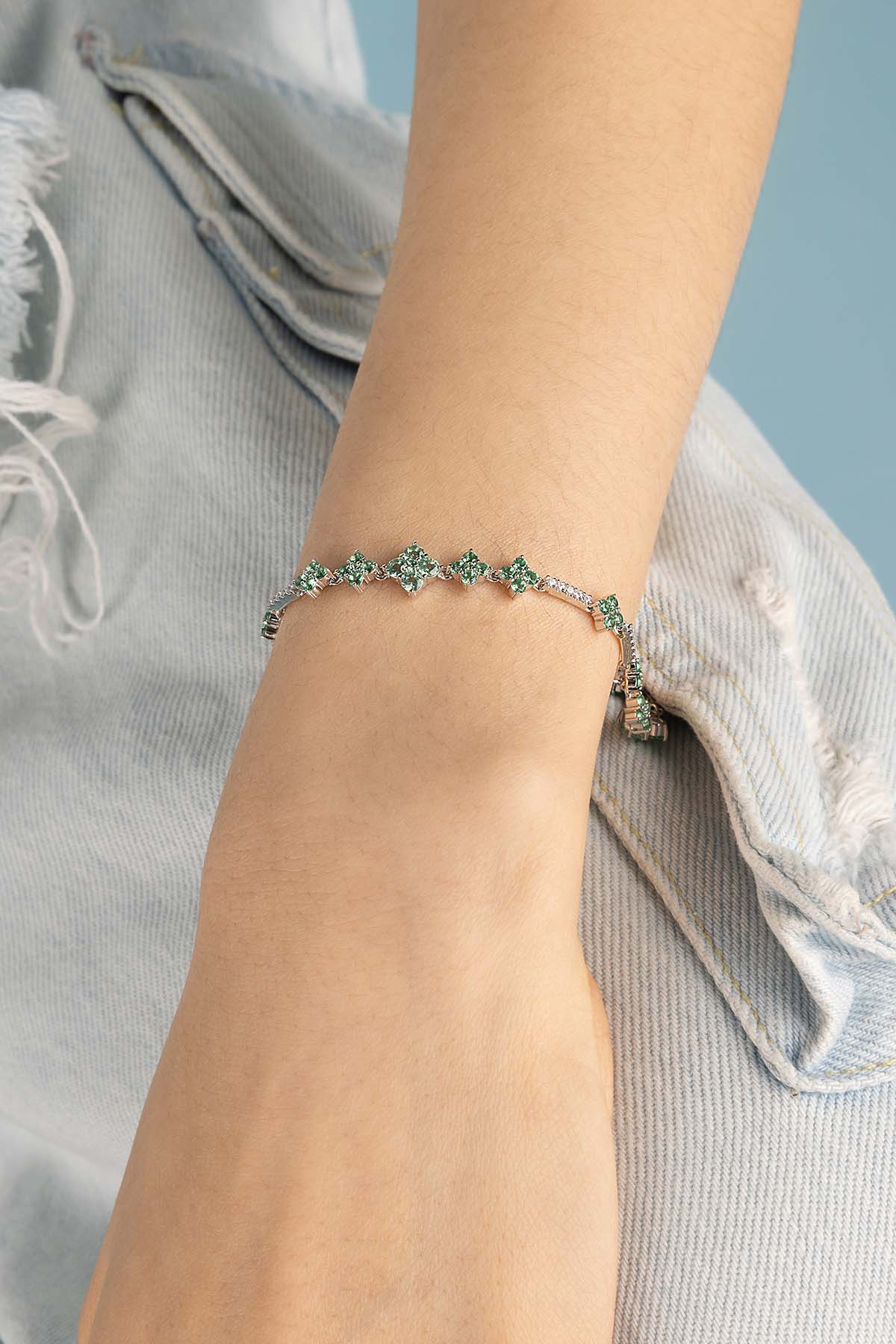 APM Monaco Pastel Green Spark Bracelet in Silver