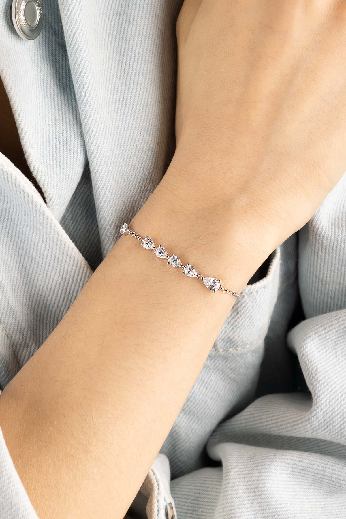 APM Monaco Drop Adjustable Bracelet in Silver