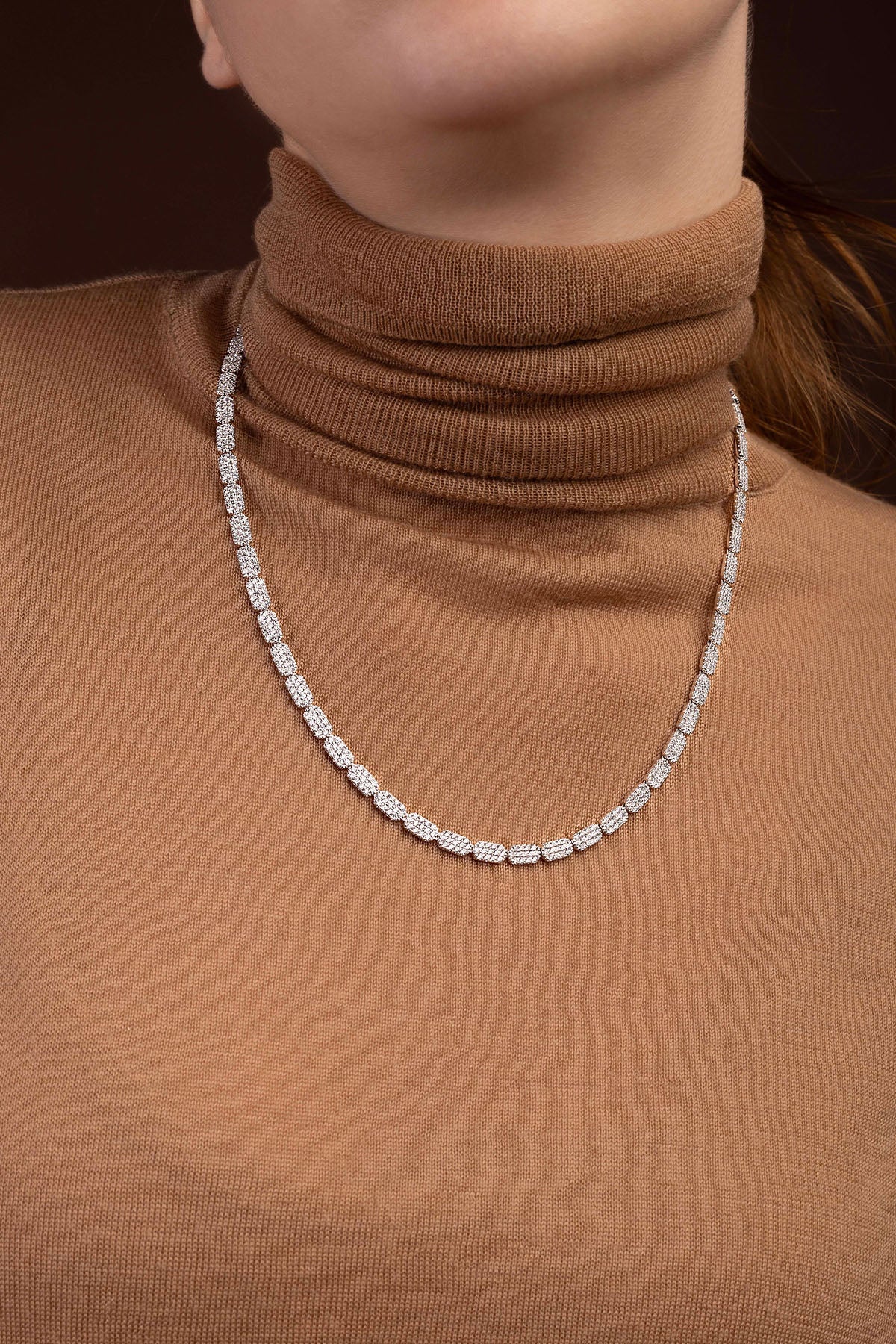 APM Monaco Dainty Silver Pavé Adjustable Necklace in Silver