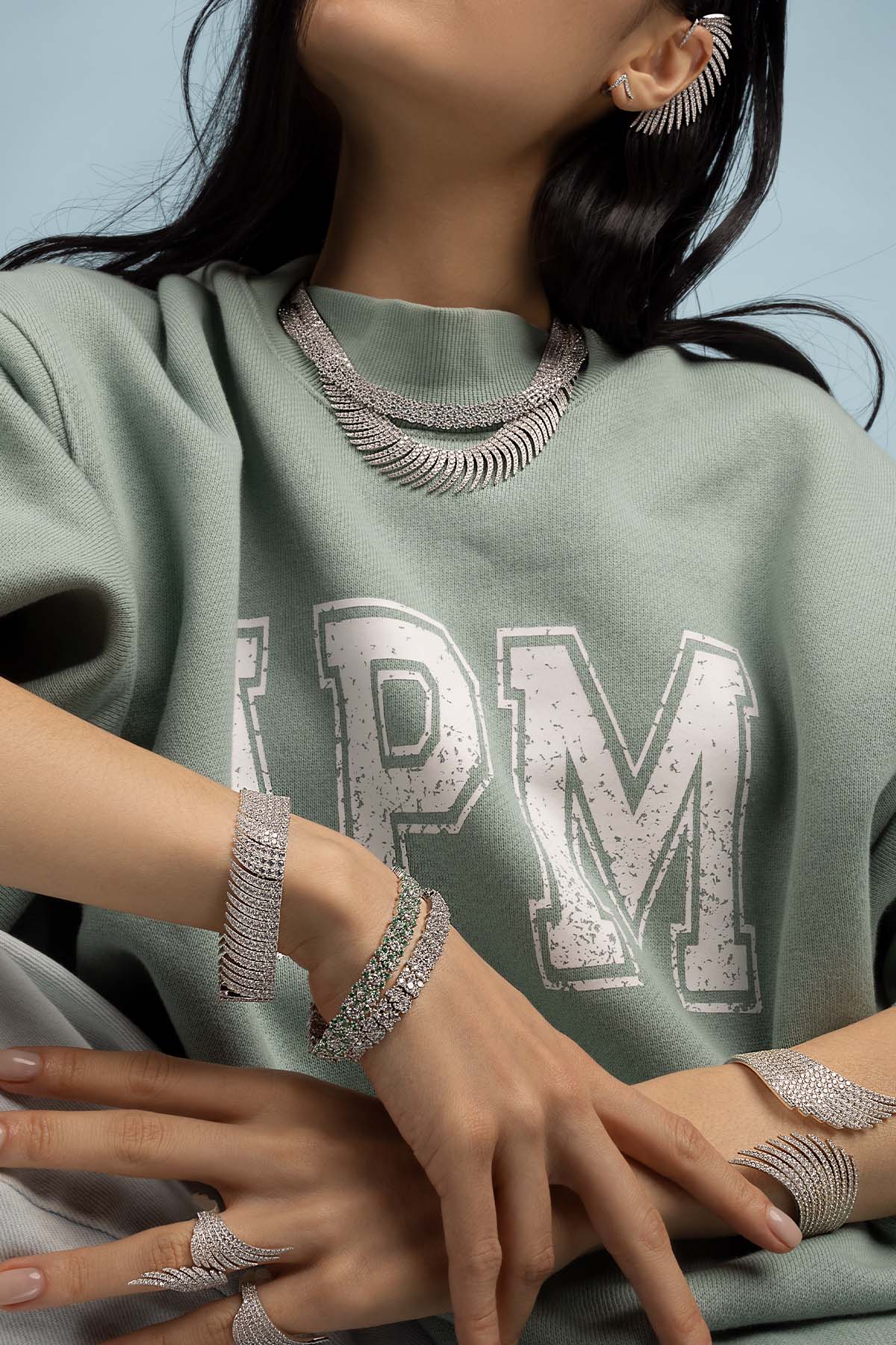 APM Monaco Statement Palm Choker in Silver