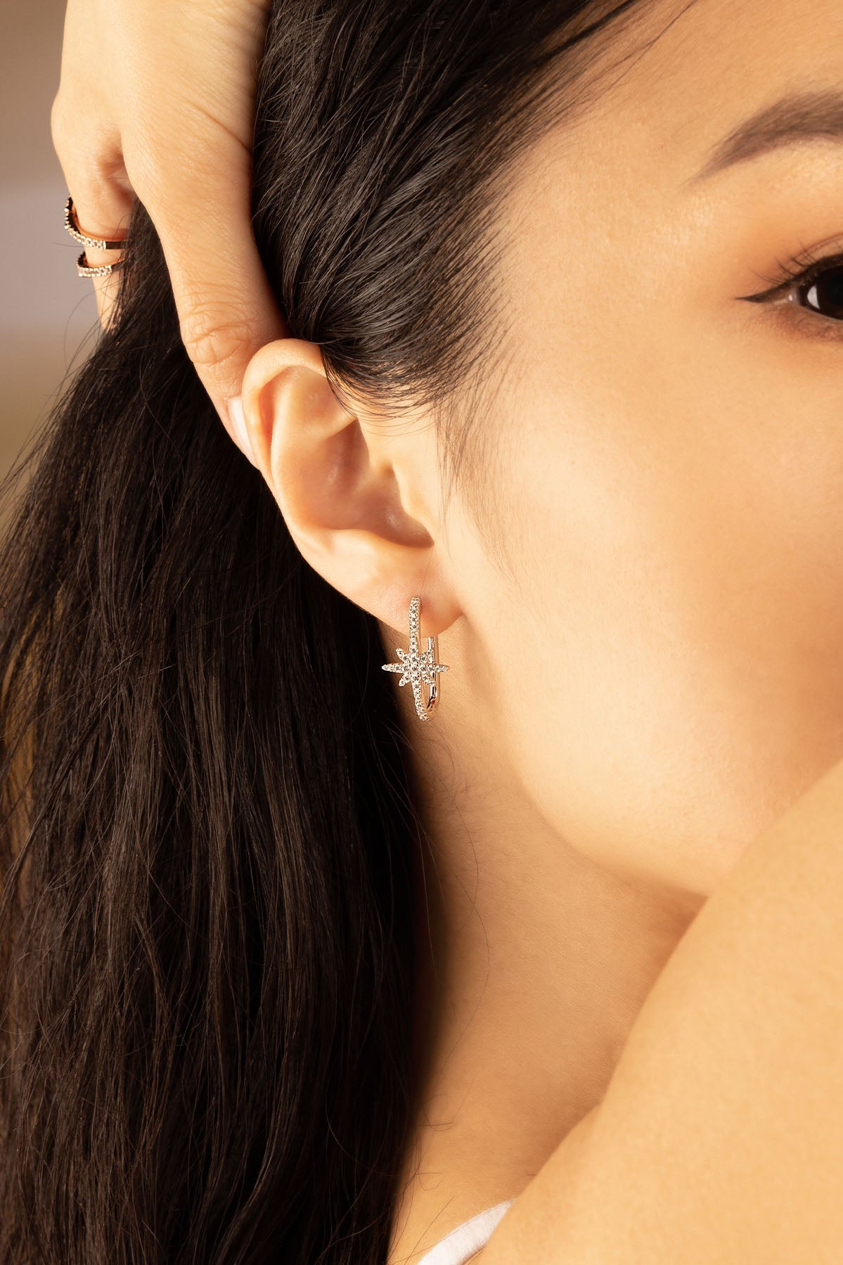APM Monaco Météorites Rectangular Earrings in Silver worn on ear