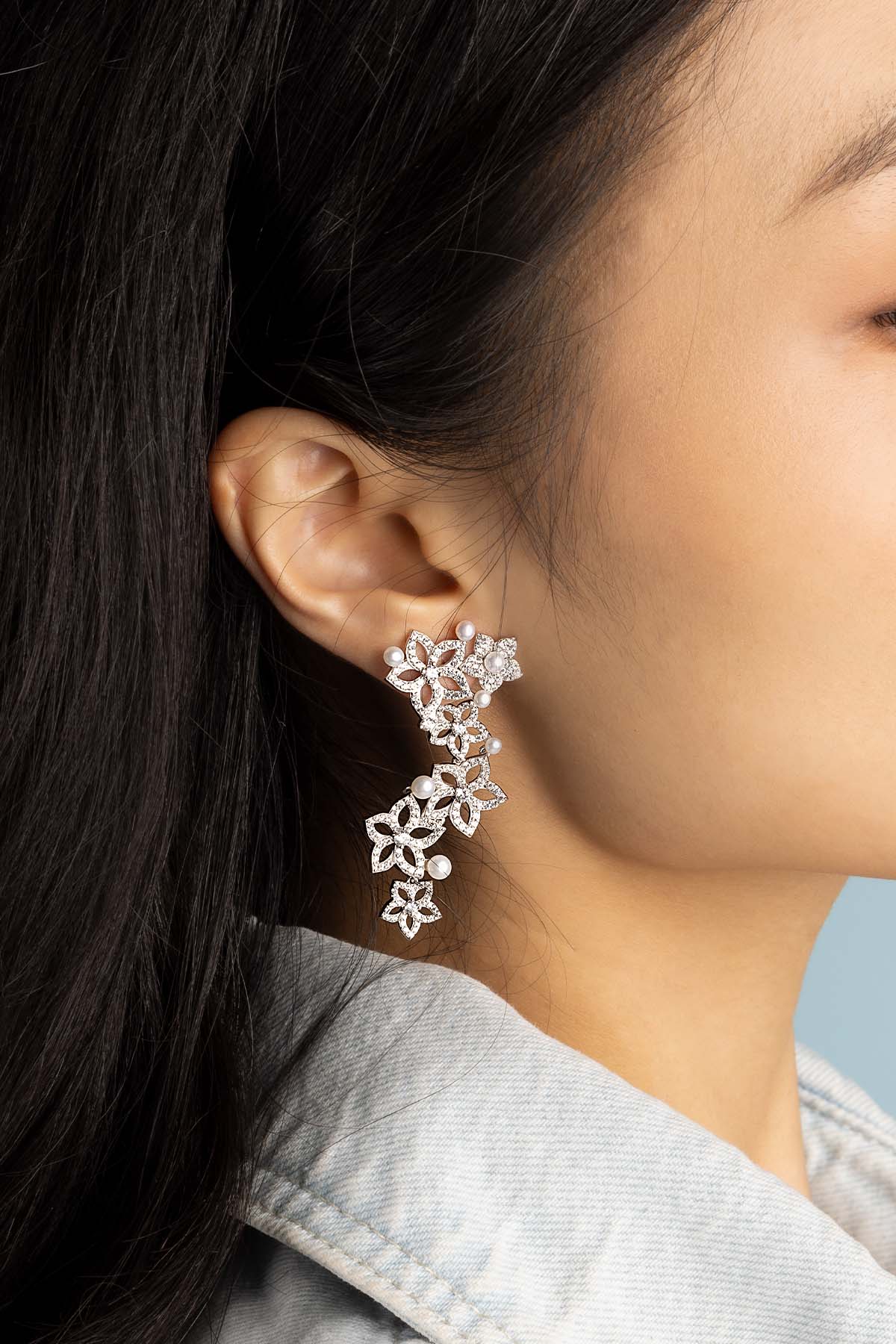 APM Monaco Pearl Blossom Ear Jackets in Silver