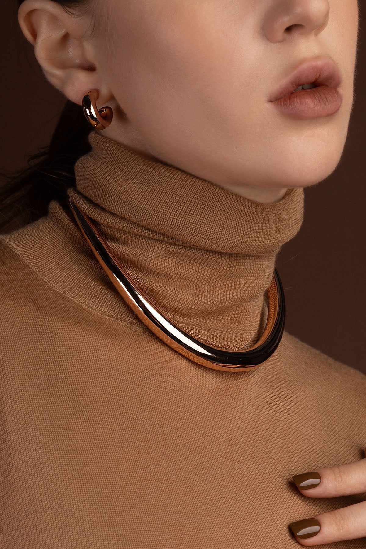 APM Monaco Bold Rose Gold Choker in Rose Gold