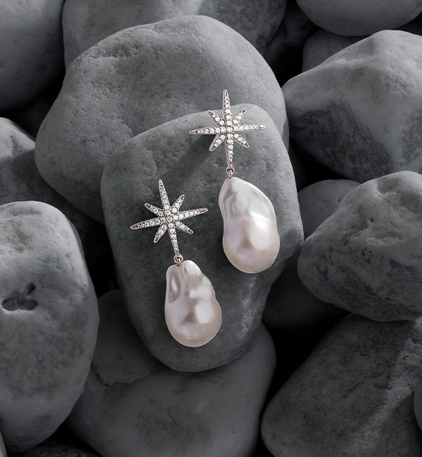 APM Monaco MÉTÉORITES STUDS WITH PEARLS in Silver