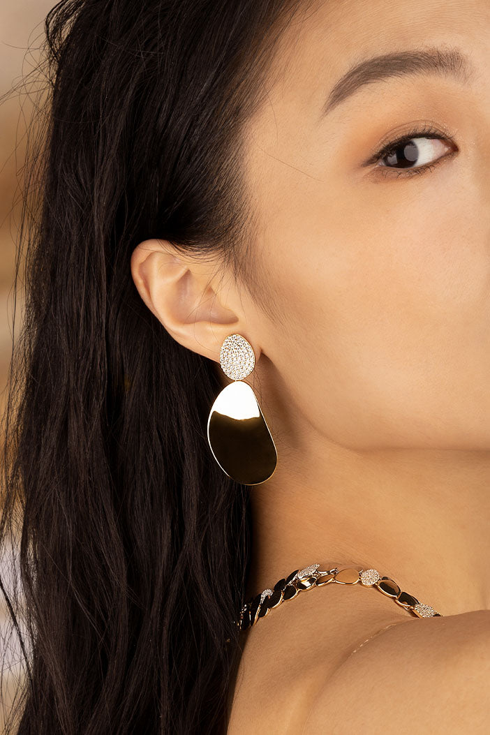 APM Monaco Galet Earrings in Yellow Gold
