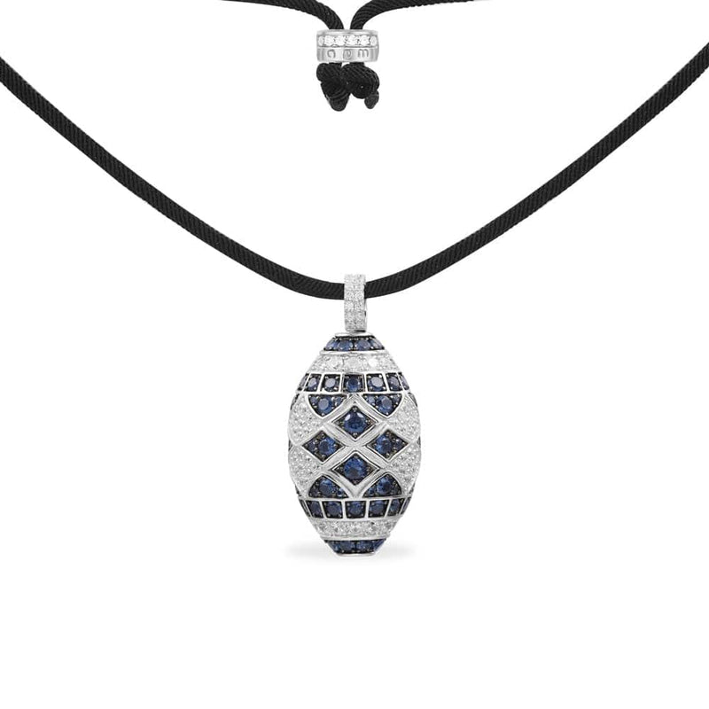 Oval pendant adjustable nylon necklace