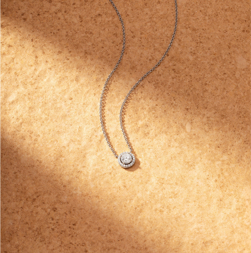 Adjustable Necklace with Round Stone