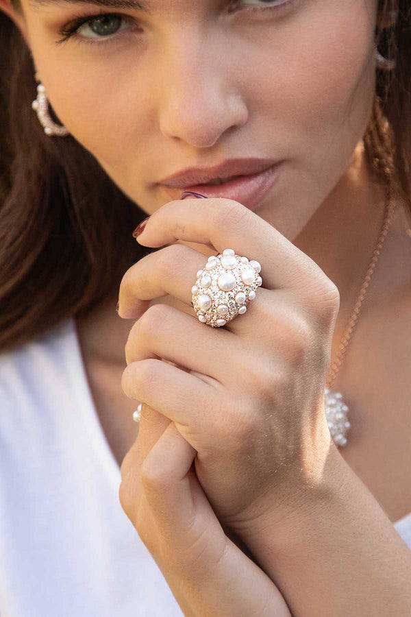 APM Monaco - Chunky Pavé Ring with Pearls 